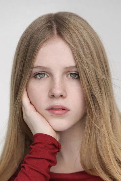 Alyla Browne